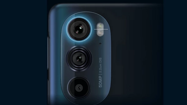 Motorola Edge 30 Pro 5G 12GB 256GB: Τριπλή κάμερα & μπροστινή για selfies