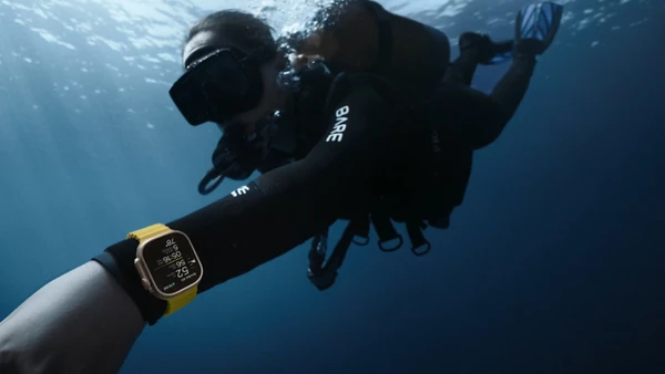 Apple  Watch  Ultra  Cellular  49mm  Titanium  Ocean  Band  White: Ειδικό για καταδύσεις