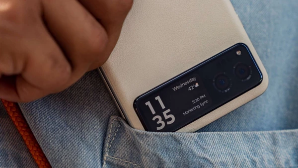 Motorola Razr 40 8GB 256GB: Ένα κινητό κατάλληλο για την καθημερινότητά σου
