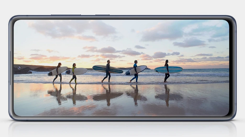Samsung Galaxy S20 FE 6GB 128GB: Όλα τα βλέμματα στην οθόνη