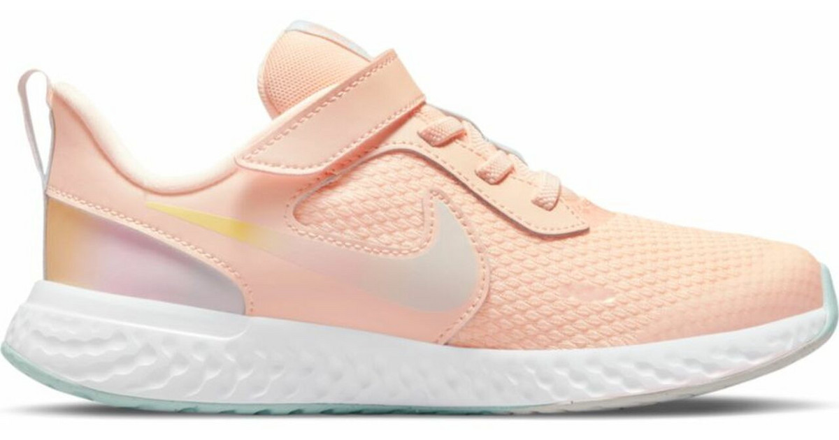 nike revolution 5 beige